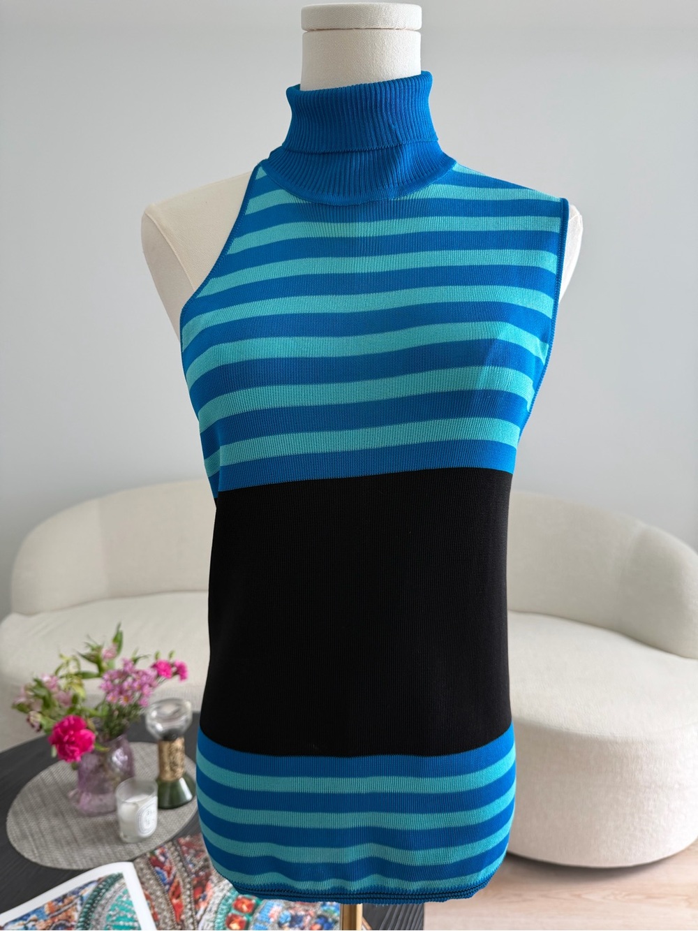 Vintage Gianni Versace Couture Sleeveless Turtleneck Top – Made in Italy – IT 44